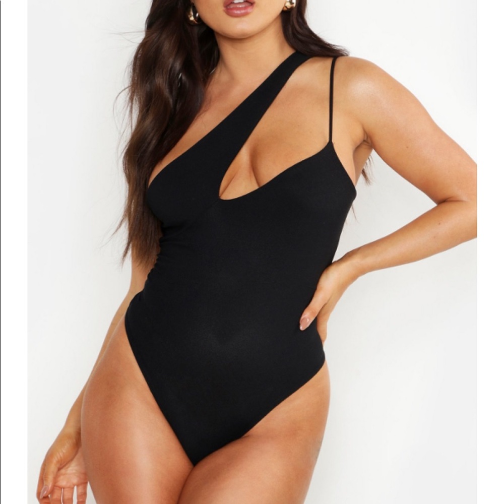 Boohoo black bodysuit (never worn)